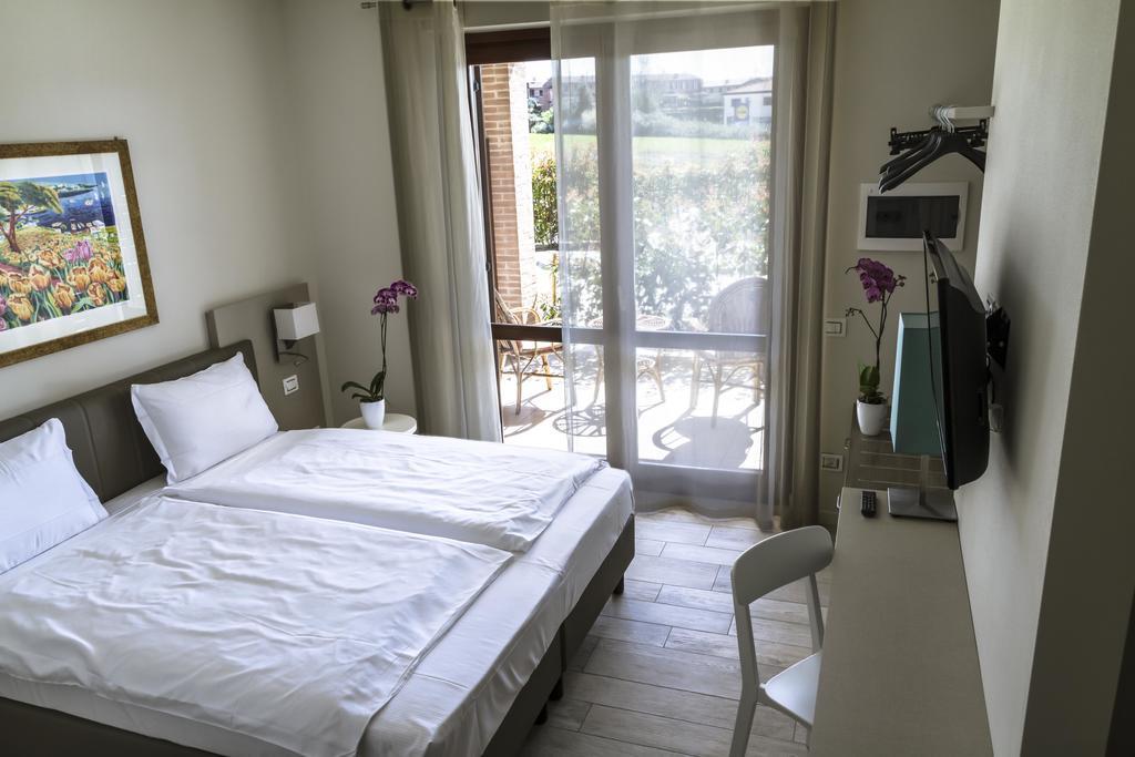 Hotel Relais Agli Olivi ラツィーゼ エクステリア 写真