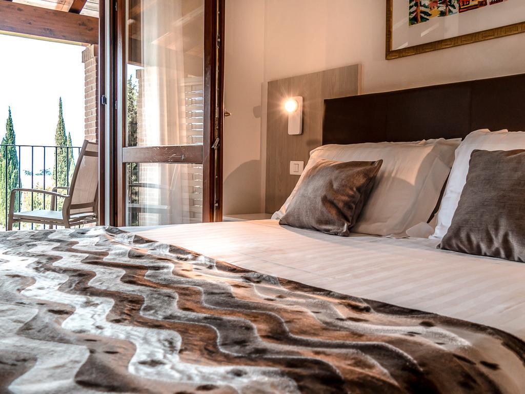 Hotel Relais Agli Olivi ラツィーゼ エクステリア 写真