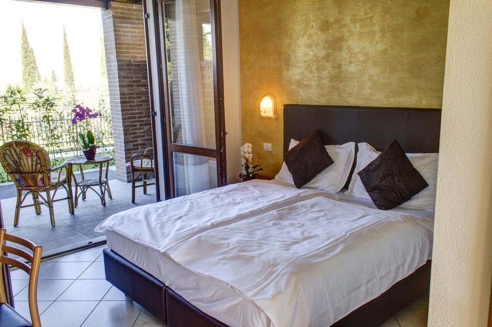 Hotel Relais Agli Olivi ラツィーゼ エクステリア 写真